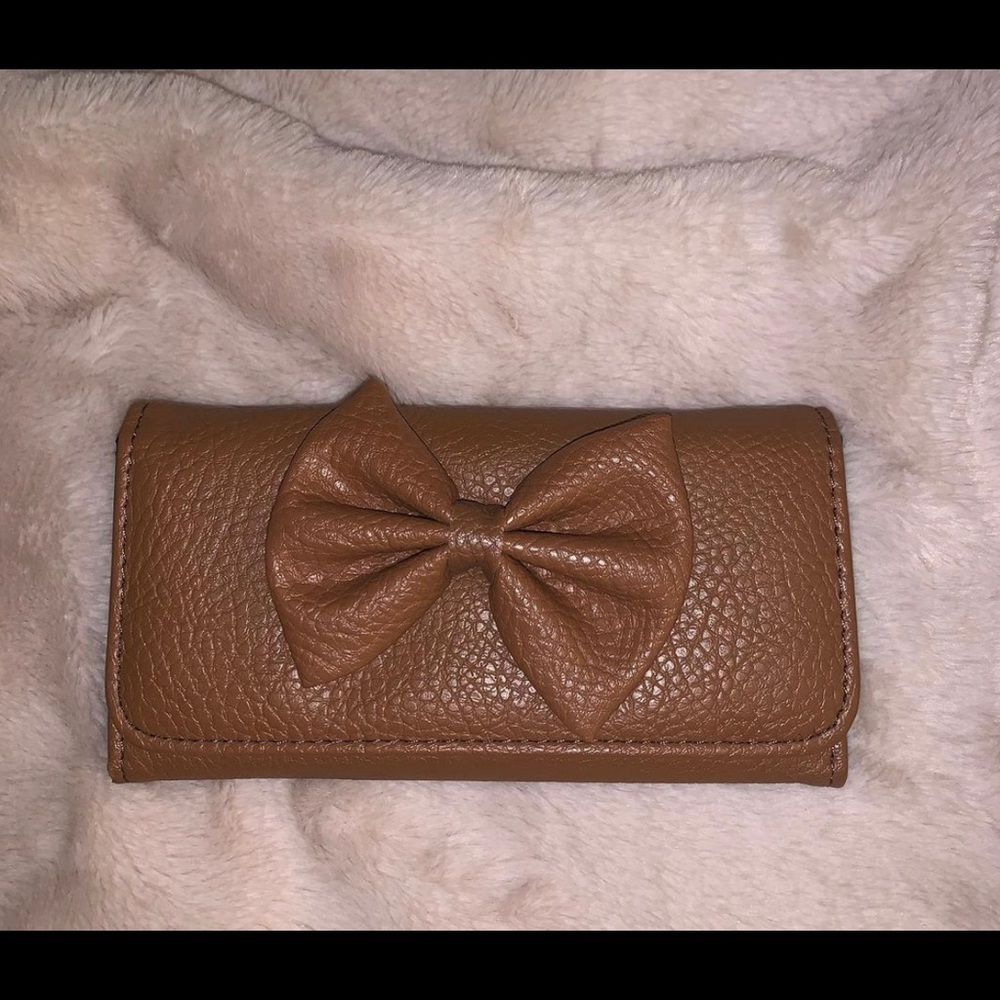 Rue 21 wallet